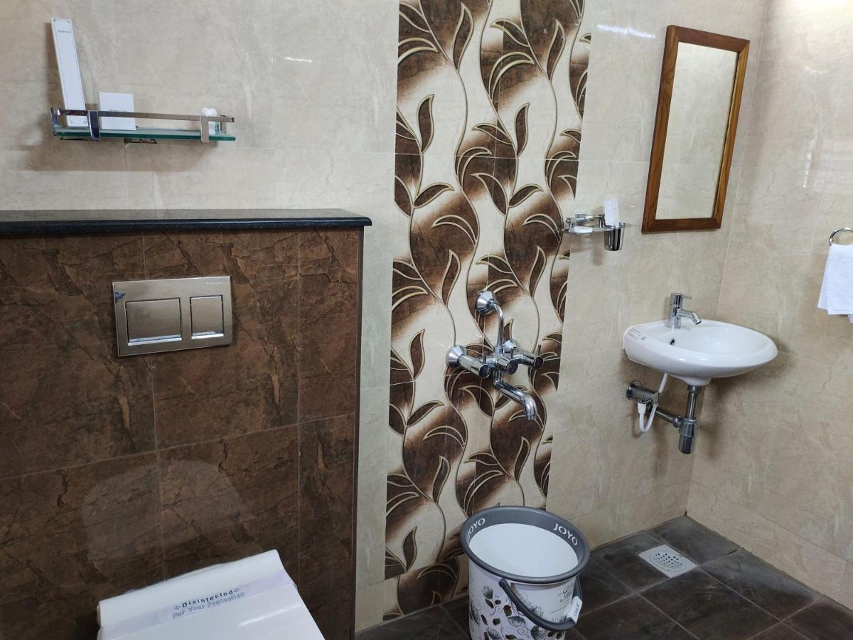 John Towers Hotell Tirunelveli Exteriör bild